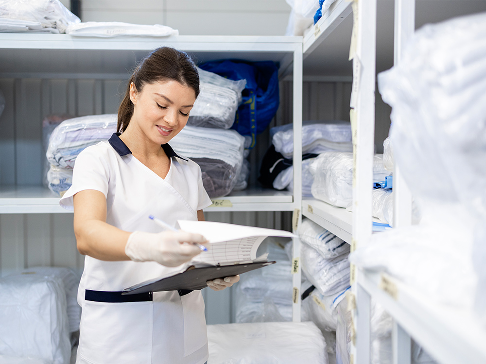Wash-and-Fold Profitability: How Laundromat Owners Expand Their Revenue 1 Wash-and-Fold Profitability: How Laundromat Owners Expand Their Revenue